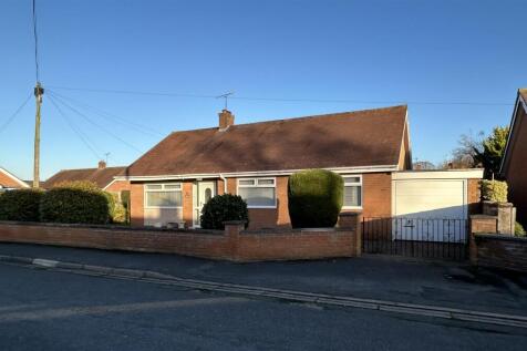 3 bedroom detached bungalow for sale