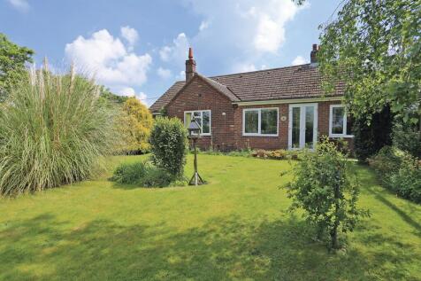 4 bedroom detached bungalow for sale