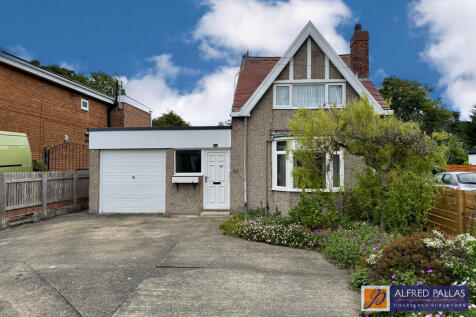 West Meadows Road, Cleadon 2 bed detached house for sale