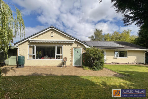 South Street, East Rainton 4 bed detached bungalow for sale