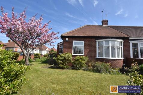 2 bedroom semi-detached bungalow for sale