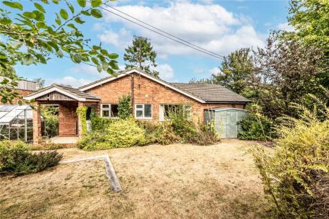 4 bedroom detached bungalow for sale
