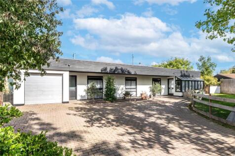 3 bedroom detached bungalow for sale