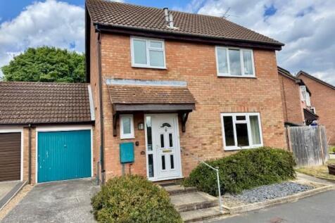 Elmbrook Drive, Bishop's Stortford CM23 3 bed detached house for sale