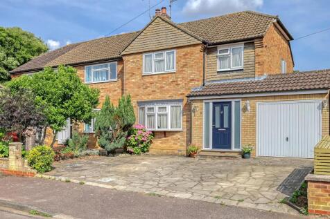 Fulton Crescent, Bishop's Stortford CM23 3 bed semi