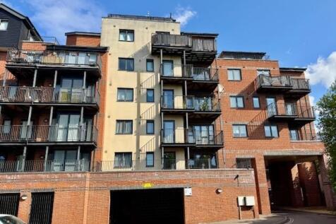Tanners Wharf, Bishop's Stortford CM23 2 bed apartment for sale