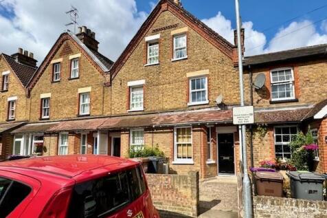 Elm Grove, Bishop's Stortford CM23 4 bed terraced house for sale