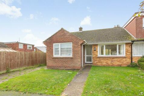 2 bedroom semi-detached bungalow for sale