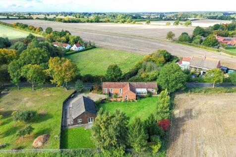 Long Lane, Colby, Norwich 6 bed barn conversion for sale