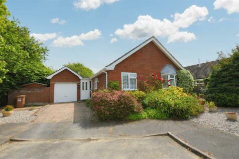 Willow Grove, Sheringham 2 bed detached bungalow for sale