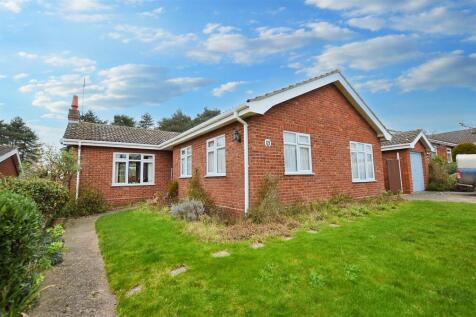 Uplands Park, Sheringham 3 bed detached bungalow for sale