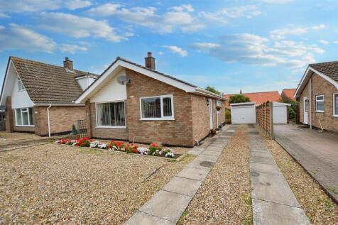 Priory Close, Beeston Regis, Sheringham 2 bed detached bungalow for sale