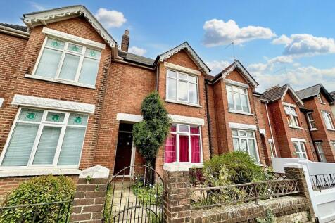 Heckford Park 3 bed terraced house for sale