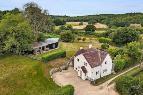 West Morden 3 bed detached house for sale