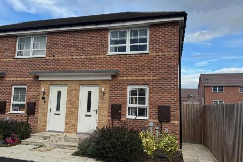 2 bedroom town house for sale