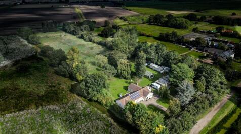 6 bedroom house for sale