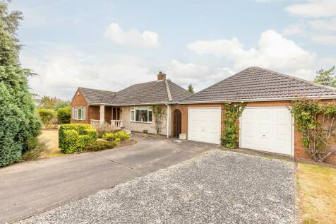 3 bedroom detached bungalow for sale