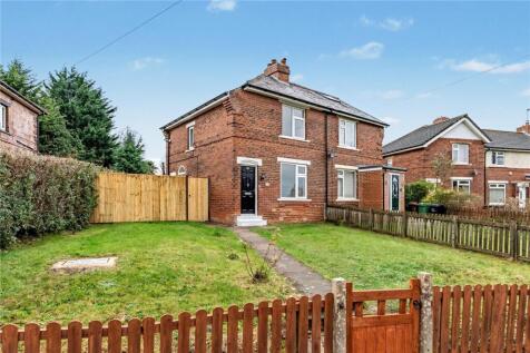 2 bedroom semi-detached house for sale