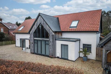 Manor Road, North Wootton, PE30 4 bed detached house for sale