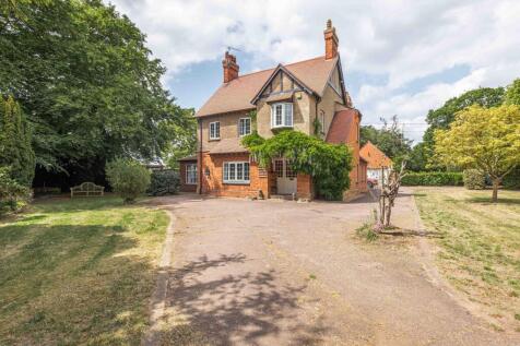 Northwold 4 bed detached house for sale