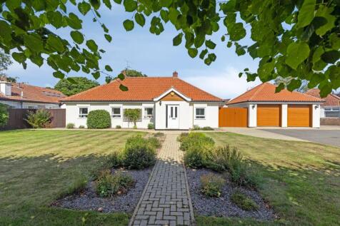 Chain Free in King's Lynn 4 bed chalet for sale