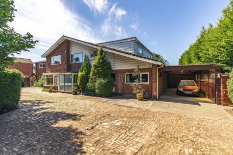 Chain Free in Wisbech 5 bed detached house for sale