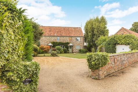 5 bedroom semi-detached house for sale