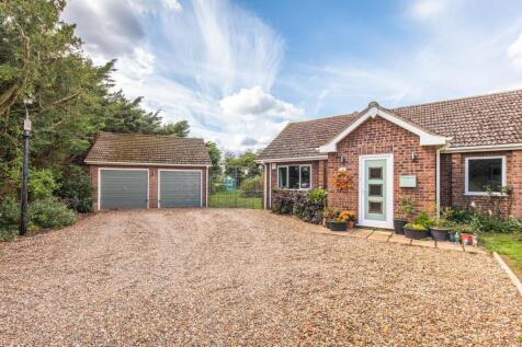Brookville 3 bed detached bungalow for sale