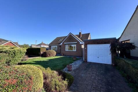 Belmont Crescent, Abergavenny 2 bed detached bungalow for sale