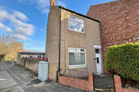 Douglas Crescent, Bishop Auckland, DL14 2 bed end of terrace house for sale