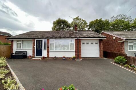 Bowes Grove, Bishop Auckland, DL14 2 bed detached bungalow for sale