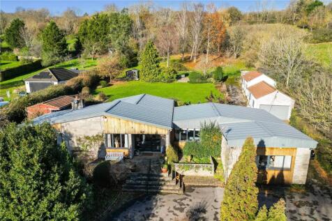 4 bedroom bungalow for sale