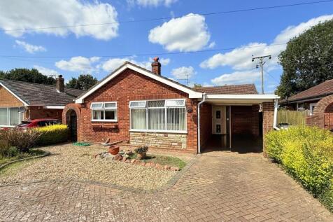 Teresa Road Stalham NR12 9EB 3 bed detached bungalow for sale