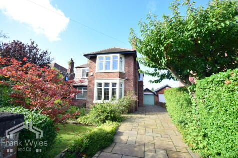 Heyhouses Lane, Lytham St Annes, FY8 3RW 3 bed detached house for sale