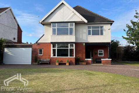 Winstanley House, Clifton Drive... 5 bed detached house for sale