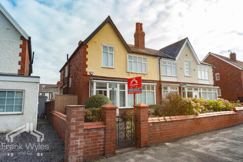 Caryl Road, Lytham St. Annes, Lancashire 4 bed semi