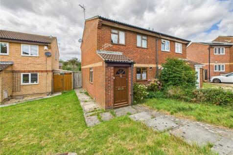 Amberley Road, Patchway, Bristol... 3 bed semi
