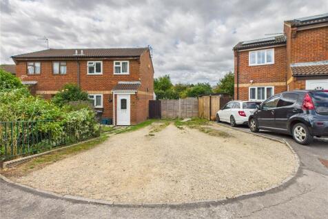 Amberley Road, Patchway, Bristol... 3 bed semi