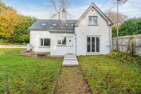 Rowlands Hill, Wimborne, Dorset, BH21 3 bed detached house for sale