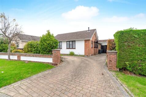 Highfield Road, Corfe Mullen... 2 bed bungalow for sale