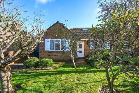 2 bedroom semi-detached bungalow for sale