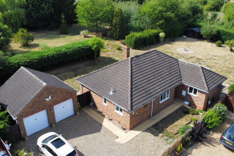 Barsey Close, Haverhill, Suffolk 3 bed detached bungalow for sale