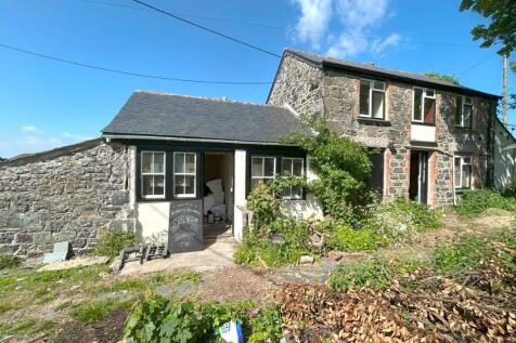 2 bedroom detached house for sale