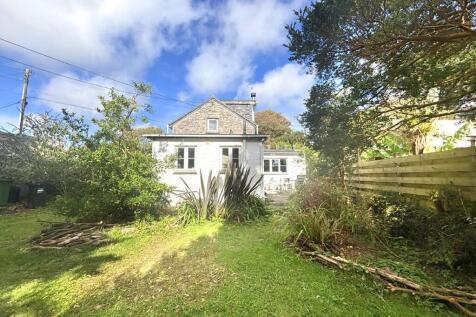 2 bedroom cottage for sale