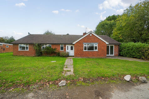 4 bedroom detached bungalow for sale