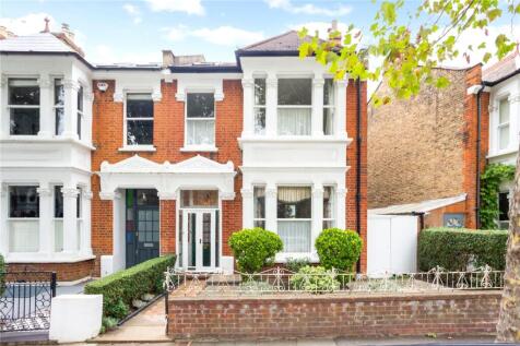 5 bedroom semi-detached house for sale