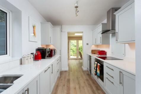 Stonelands Close, Sheriff Hutton 4 bed detached house for sale