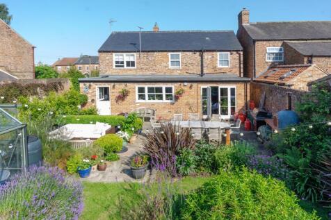 Main Street, Huby 4 bed detached house for sale