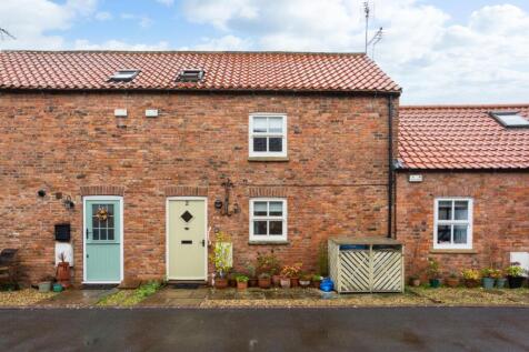 Barley Court, Easingwold 2 bed terraced house for sale