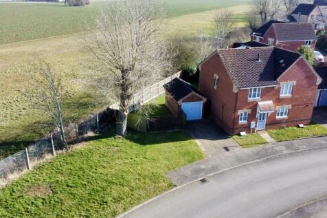 Morton Close, Ely, Cambridgeshire 2 bed semi
